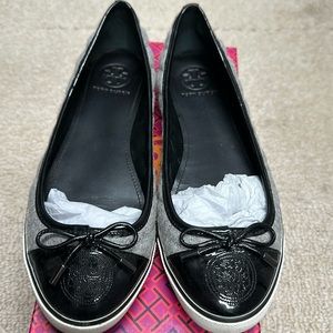 Tory Burch grey felt quilted ballet flat